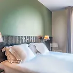 Les Flots - Et Restaurant Face A L'ocean -