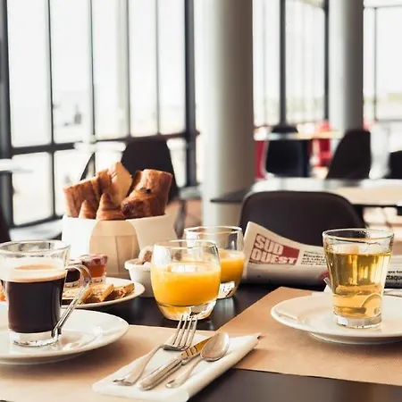 酒店 Les Flots - Et Restaurant Face A L'ocean - 沙特拉永普拉日