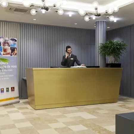 Hotel Les Flots - Et Restaurant Face à L'océan - Châtelaillon-plage 3*