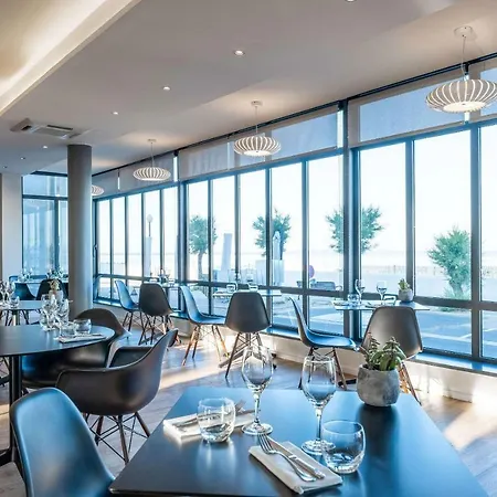 Les Flots - Et Restaurant Face A L'ocean - 沙特拉永普拉日