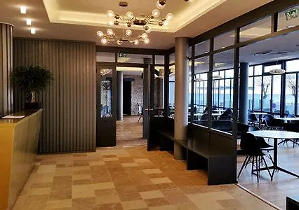 Les Flots - Et Restaurant Face à L'océan - Châtelaillon-plage