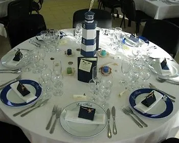 Les Flots - Et Restaurant Face A L'ocean -