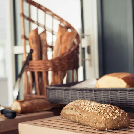 Les Flots - Et Restaurant Face A L'ocean - Hotel Châtelaillon-Plage