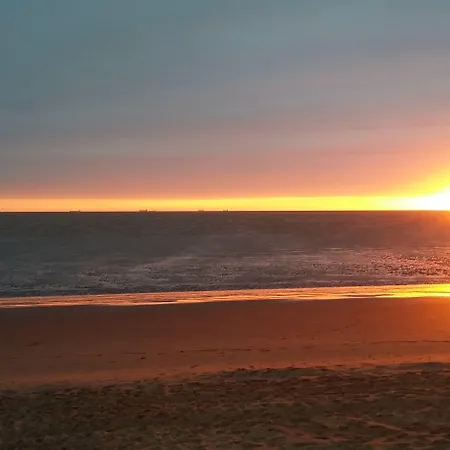 Les Flots - Et Restaurant Face A L'ocean - Hotel Châtelaillon-Plage