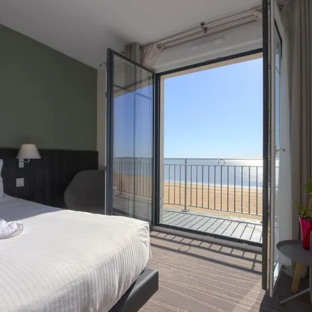 Les Flots - Et Restaurant Face à L'océan - Châtelaillon-plage Hotel