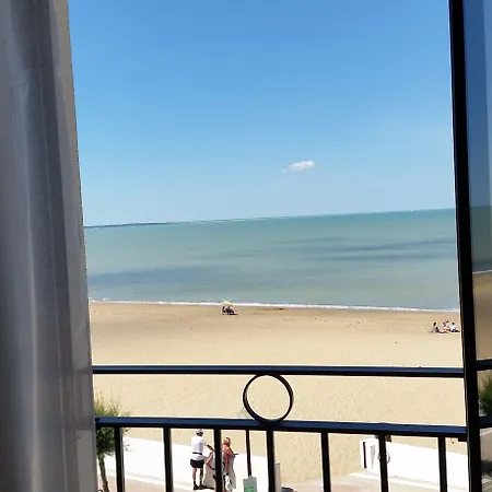 Otel Les Flots - Et Restaurant Face A L'ocean -