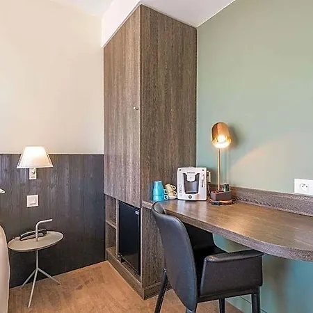 Les Flots - Et Restaurant Face à L'océan - Châtelaillon-plage Hotel 3*