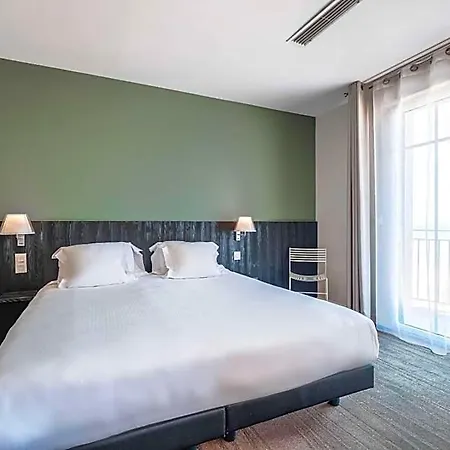Les Flots - Et Restaurant Face à L'océan - Châtelaillon-plage 3* Châtelaillon-Plage