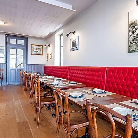 Les Flots - Et Restaurant Face à L'océan - Châtelaillon-plage 3*