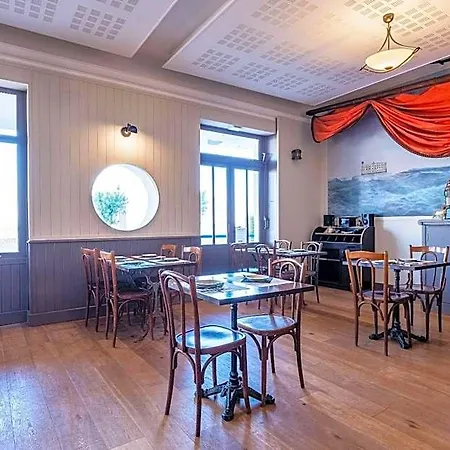 Les Flots - Et Restaurant Face à L'océan - Châtelaillon-plage Hotel 3*