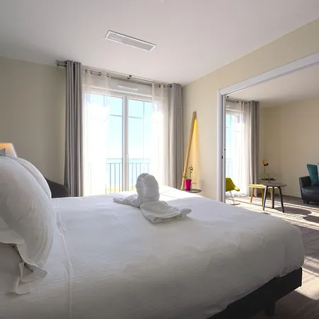 Hotell Les Flots - Et Restaurant Face A L'ocean -