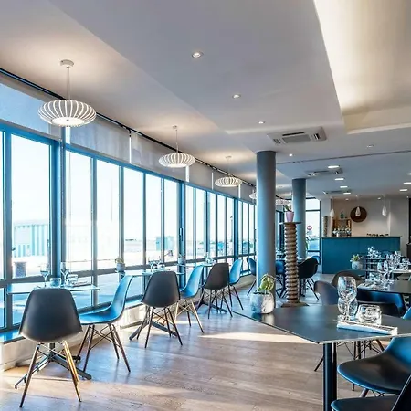Les Flots - Et Restaurant Face A L'ocean - Châtelaillon-Plage