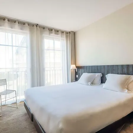 Hotel Les Flots - Et Restaurant Face A L'ocean - 4*