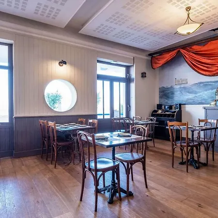 Les Flots - Et Restaurant Face A L'ocean - 3* Châtelaillon-Plage