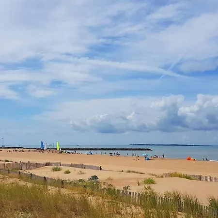 Les Flots - Et Restaurant Face A L'ocean - Hotell