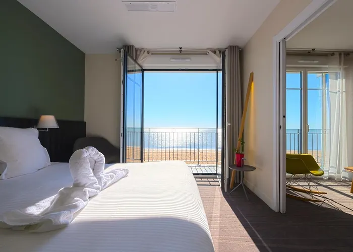 Les Flots - Et Restaurant Face A L'ocean - 3*