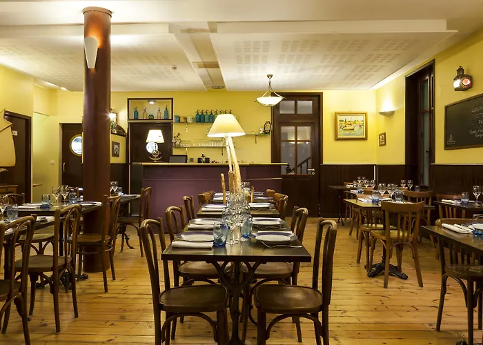 Les Flots - Et Restaurant Face A L'ocean -