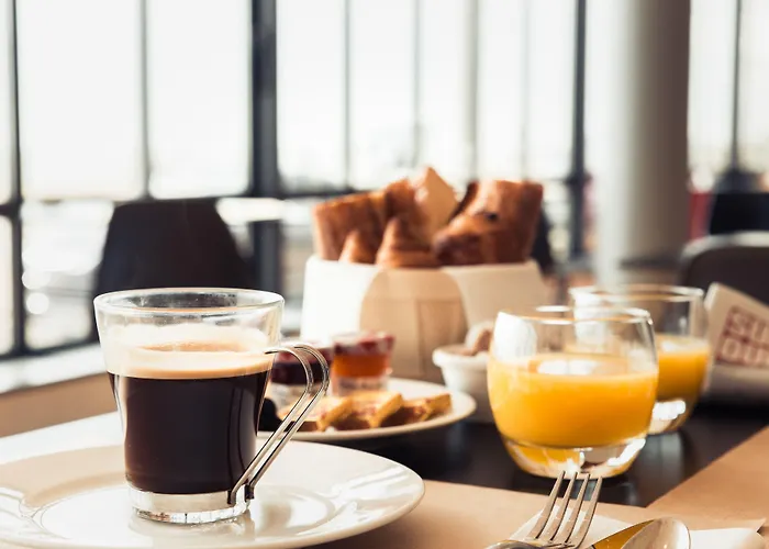 Hotel Les Flots - Et Restaurant Face A L'ocean - 3*