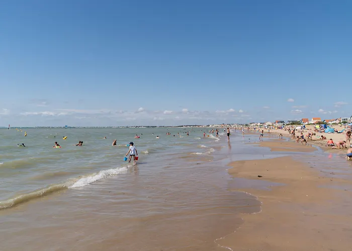 Les Flots - Et Restaurant Face A L'ocean - Hotel 3*